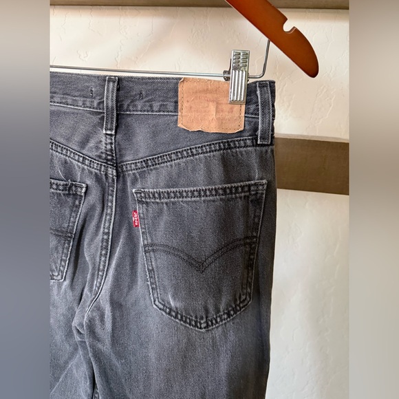 Levis|Women’s Low Pro Straight Charcoal Gray Jeans,high rise in size 23•••Staple - Picture 8 of 15